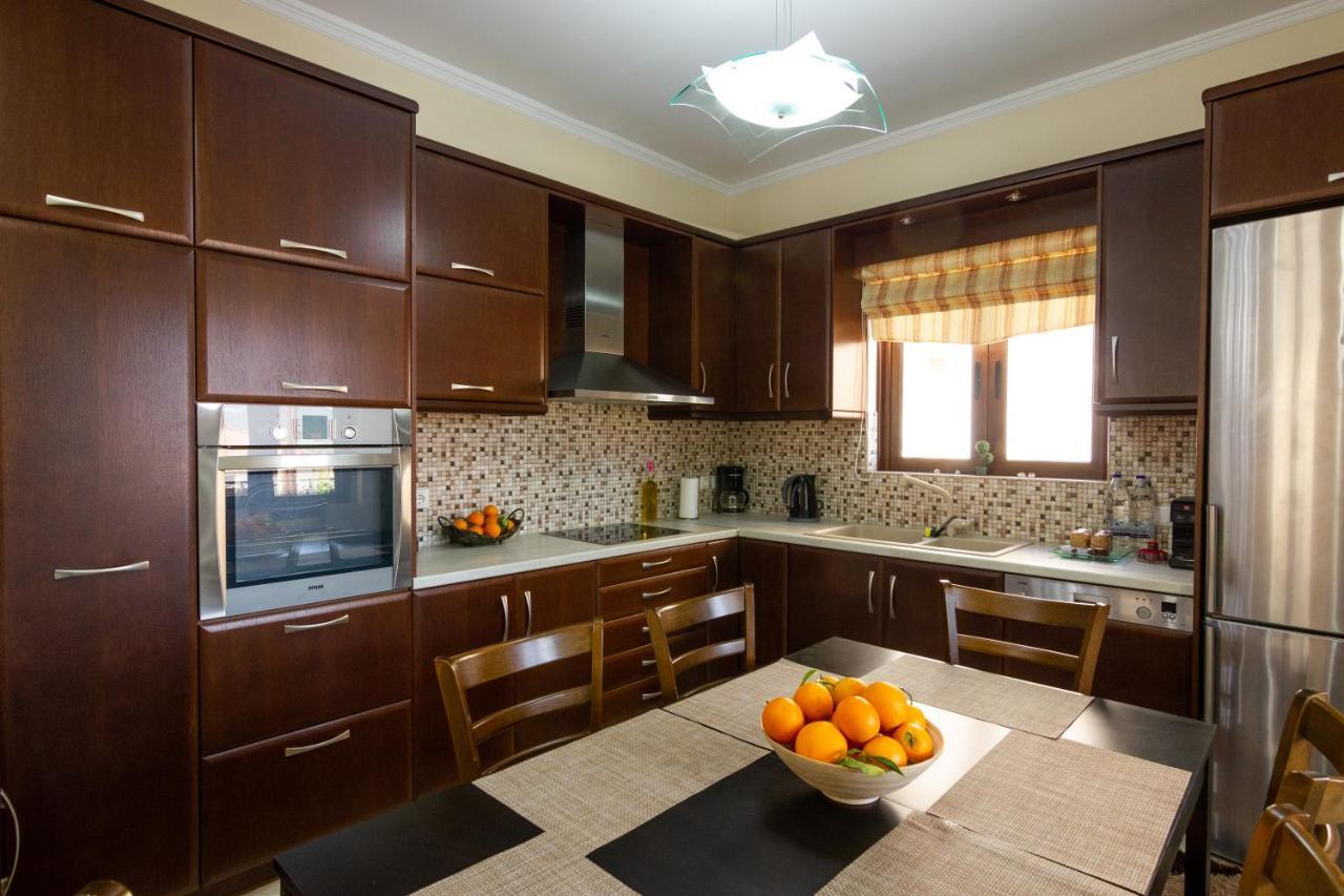Katerina & Elia'S Family House Daire Leonídion Dış mekan fotoğraf